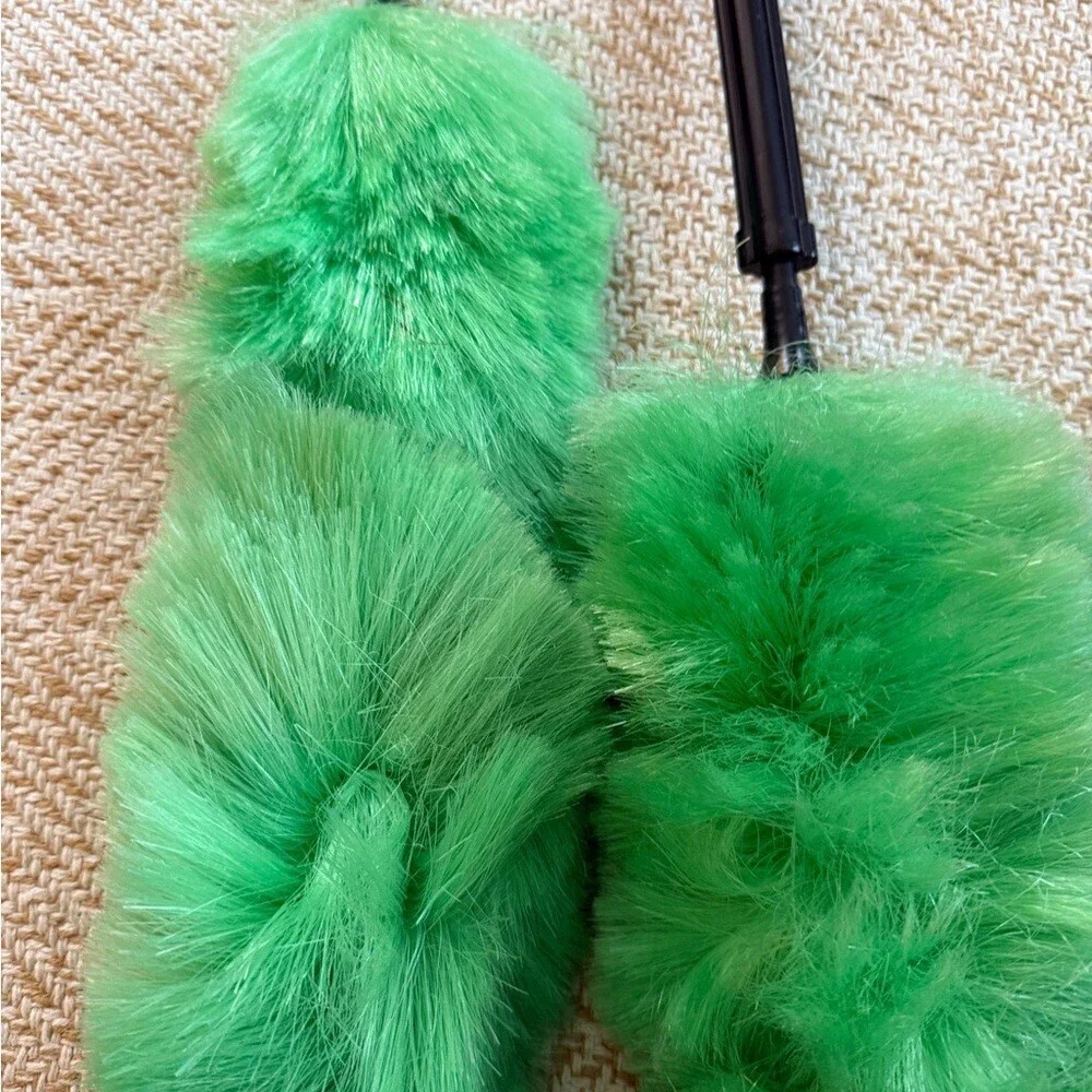 Green Extendable Dusters